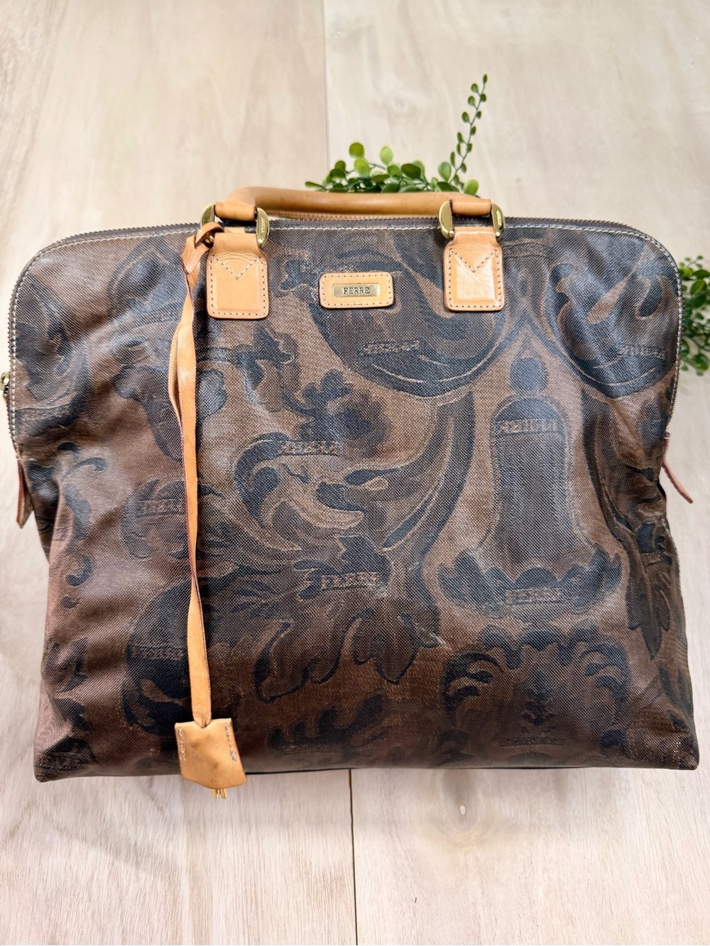 Gianfranco Ferre Italy Paisley Baroque Structured Satchel no. 14594